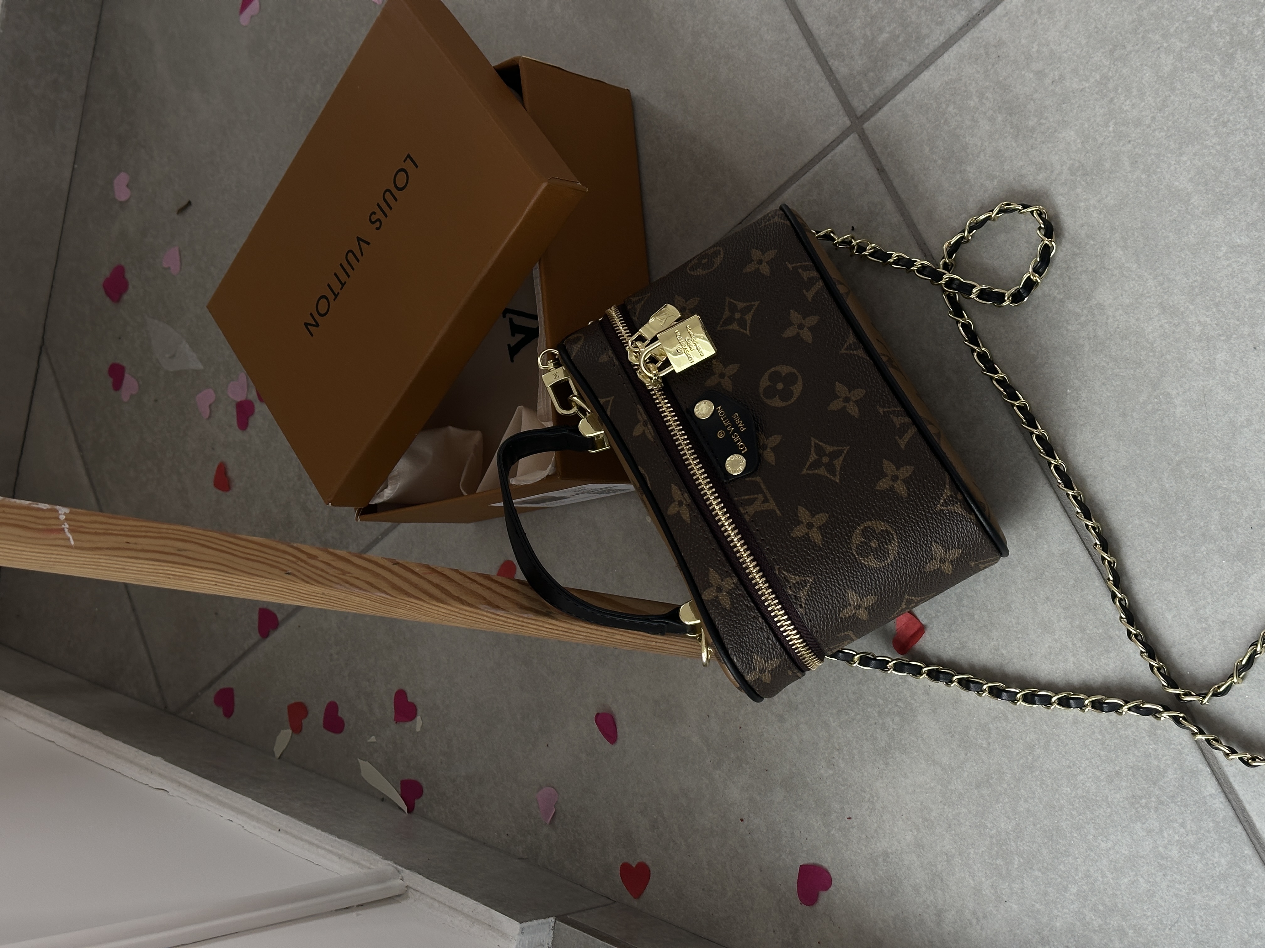 Сумка " LV " бочонок екошкіра з коробкою — фото 5
