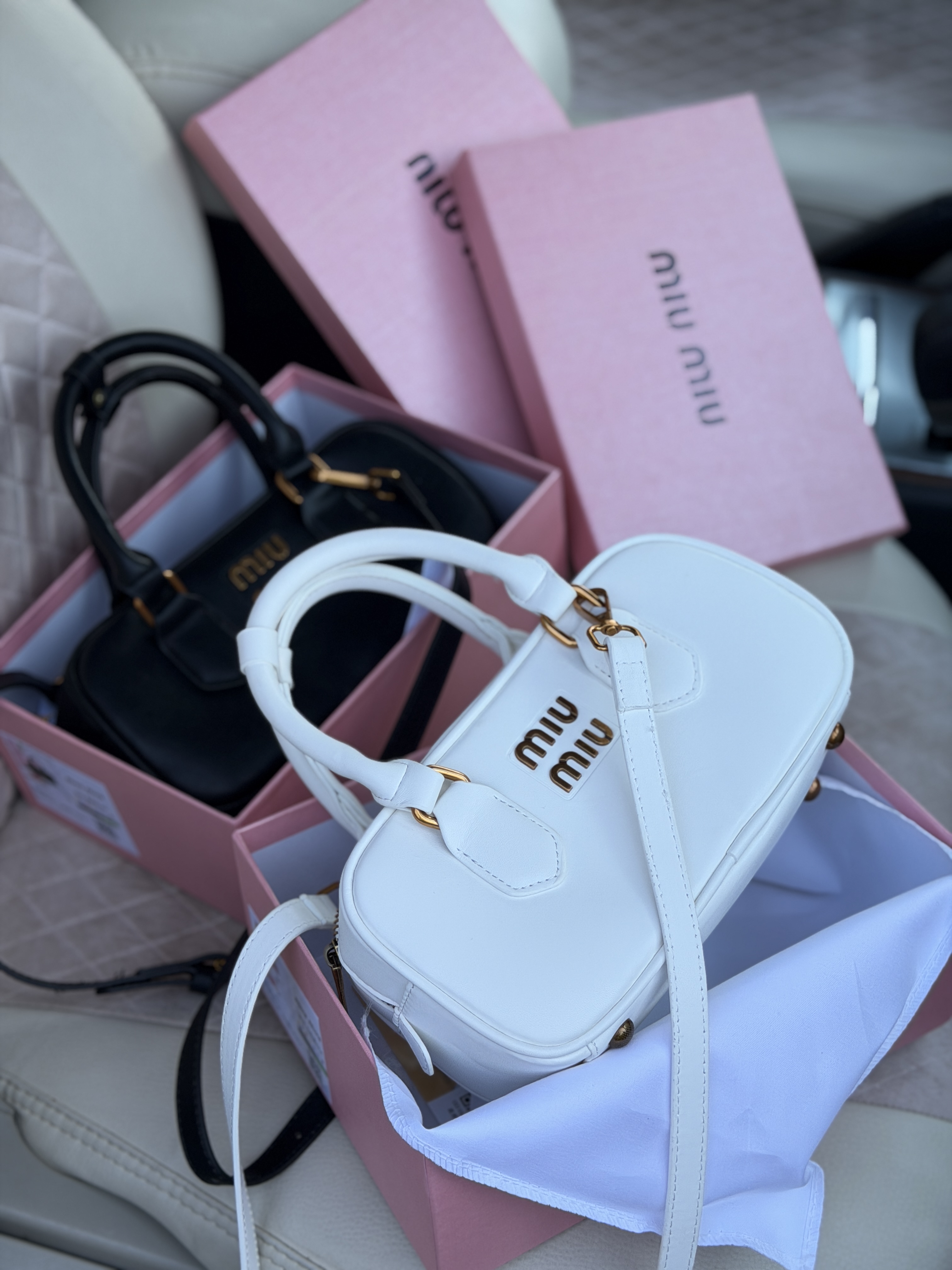 Сумка " Miu miu " шкіряна