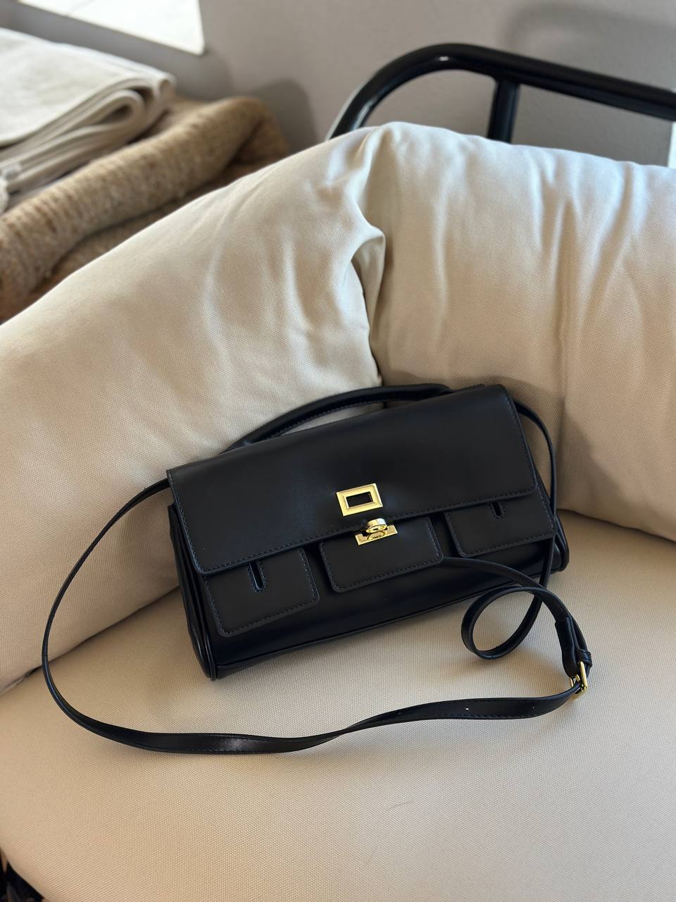 Сумка " Balenciaga " прямокутна — фото 5