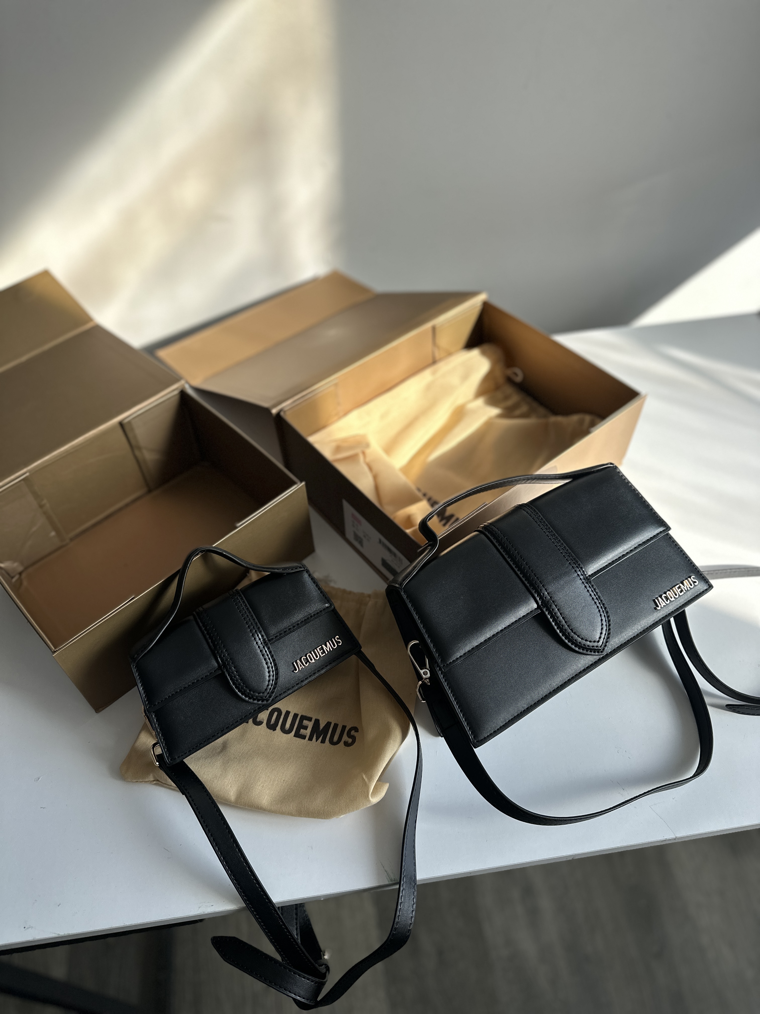 Сумка " Jacquemus " натуральна шкіра з коробкою