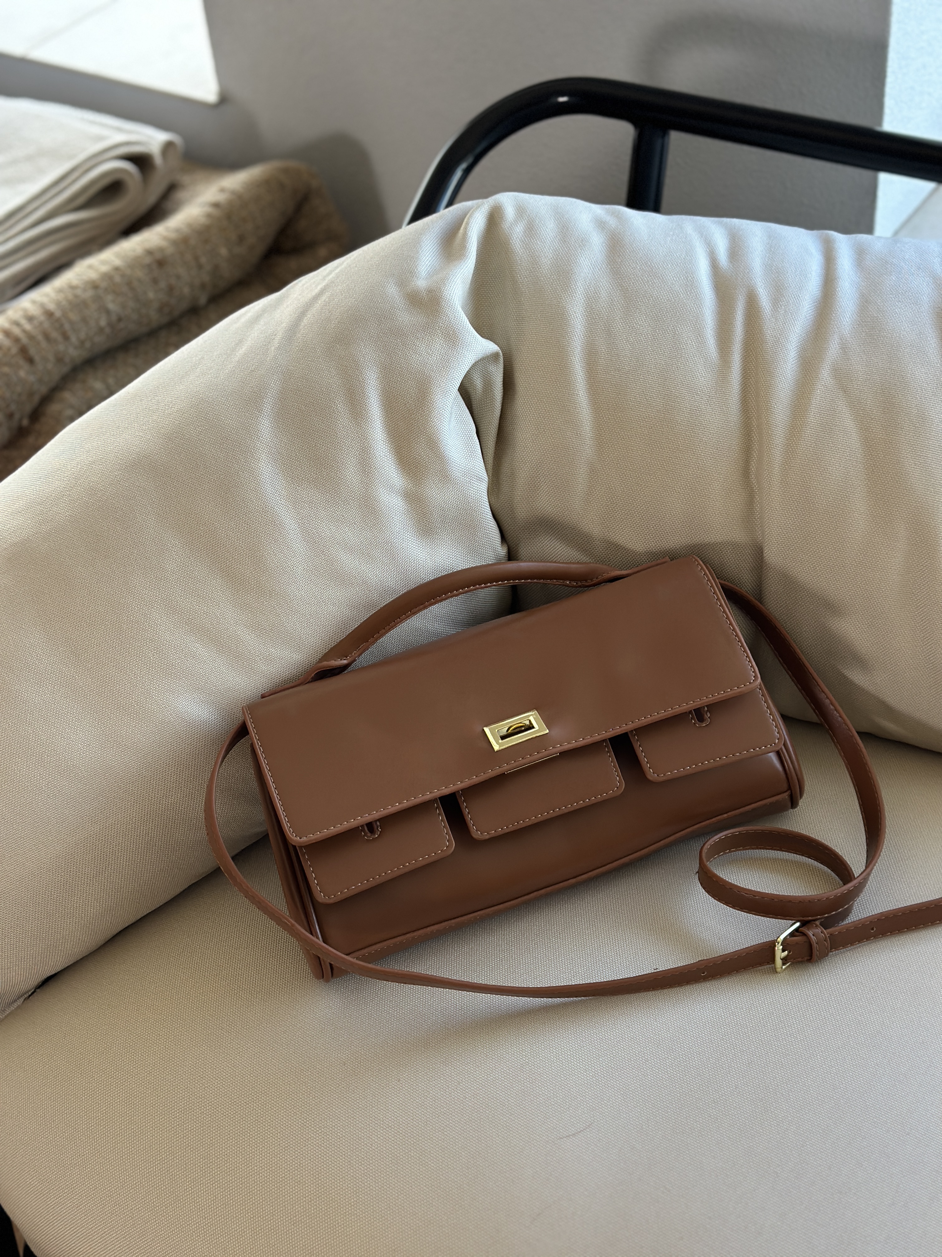 Сумка " Balenciaga " прямокутна — фото 4