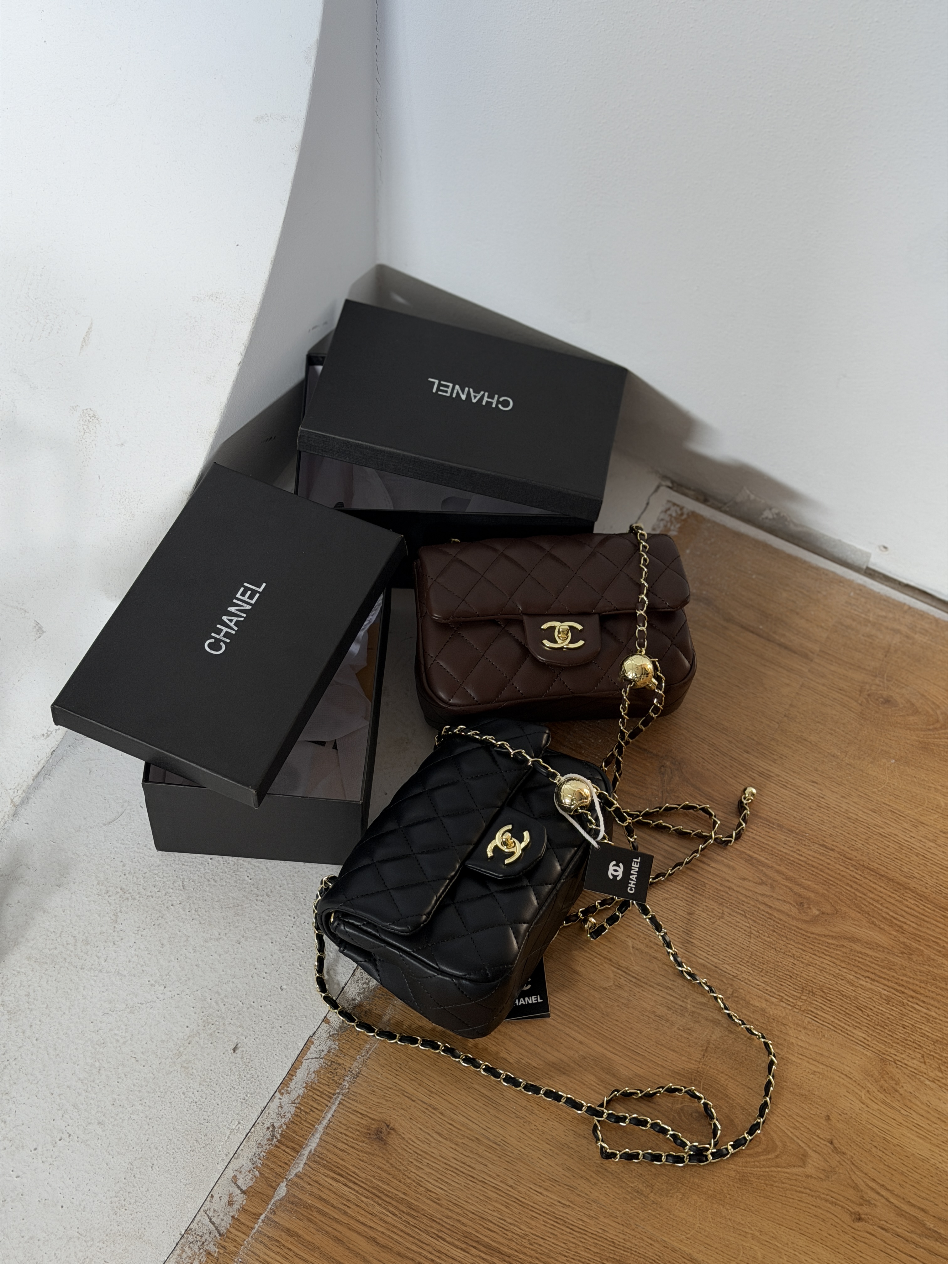Сумка " Chanel " з коробкою