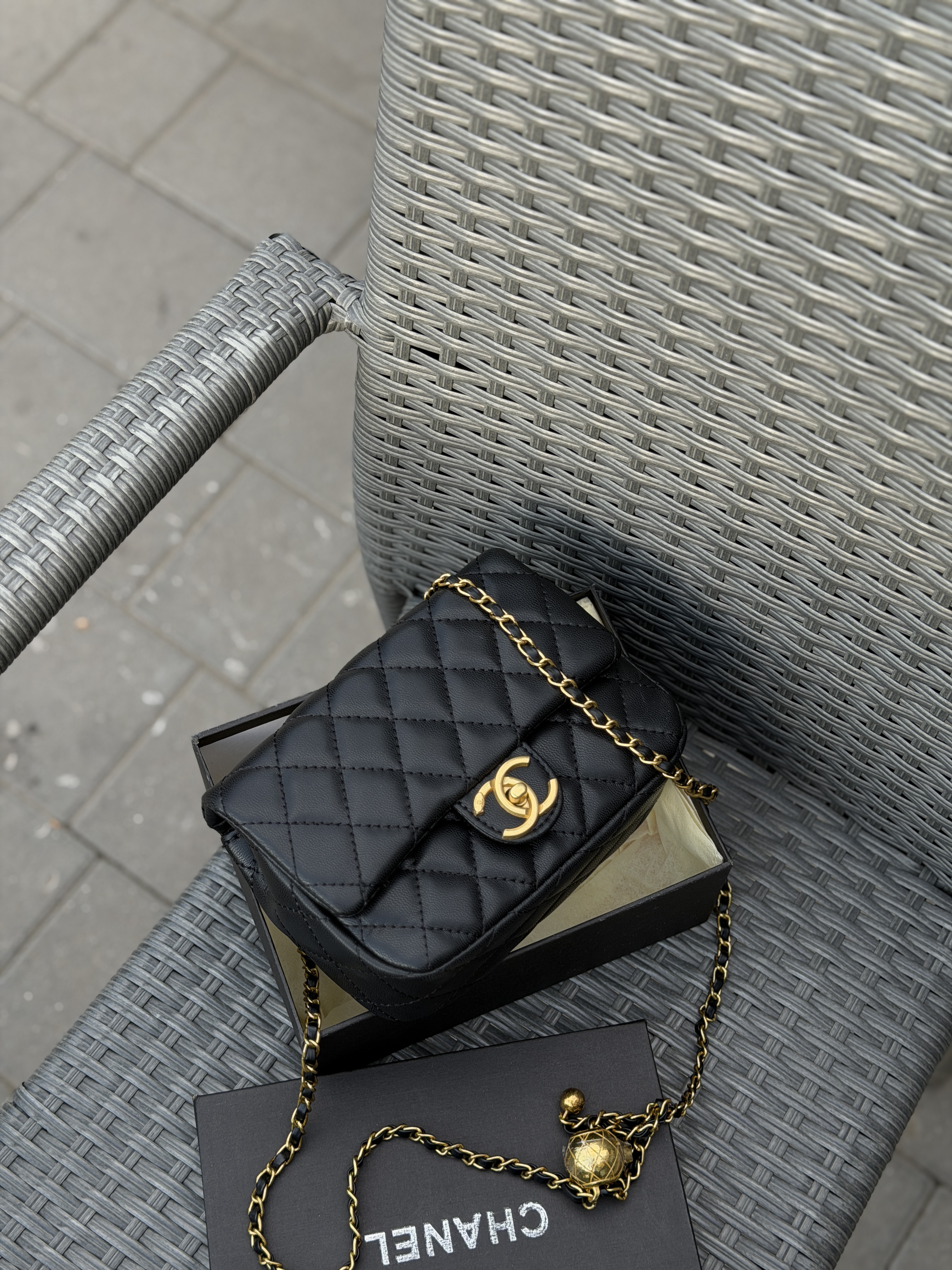 Сумка " Chanel " маленька з коробкою — фото 3