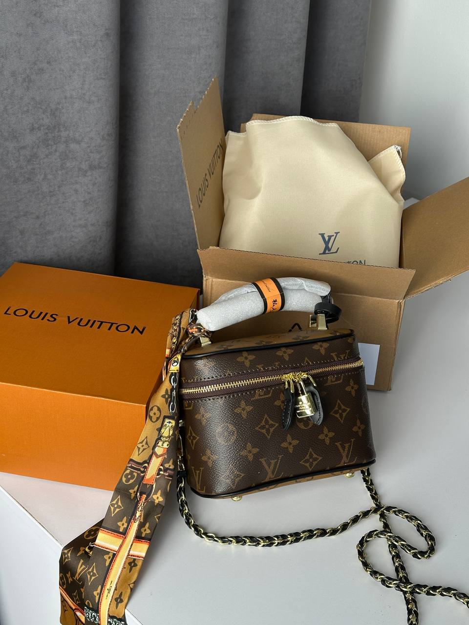 Сумка " LV " преміум з замочком