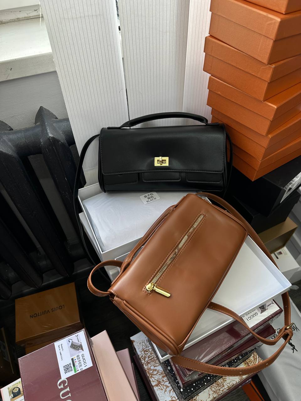 Сумка " Balenciaga " прямокутна — фото 7