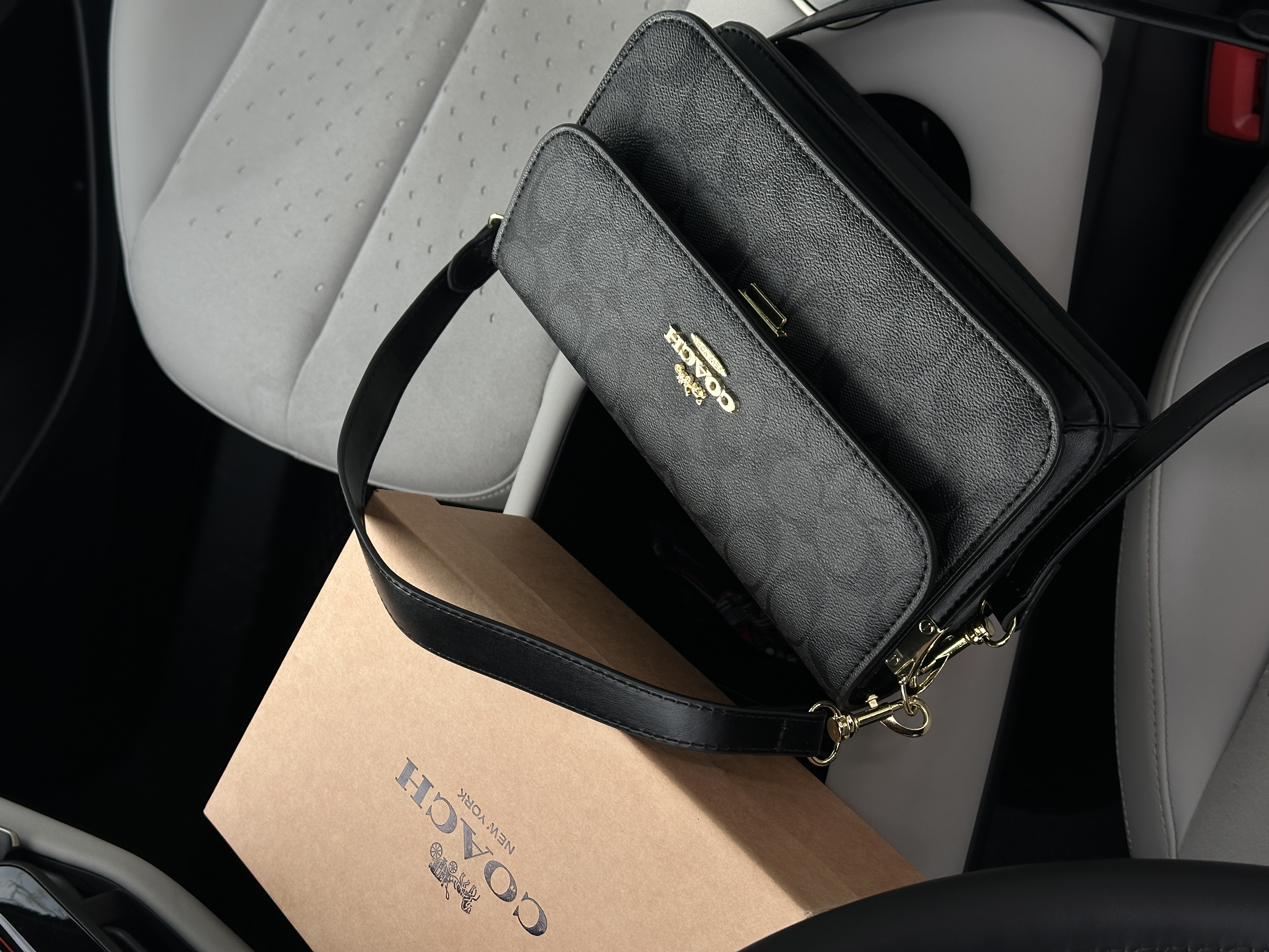 Сумка " Coach " в коробці — фото 17