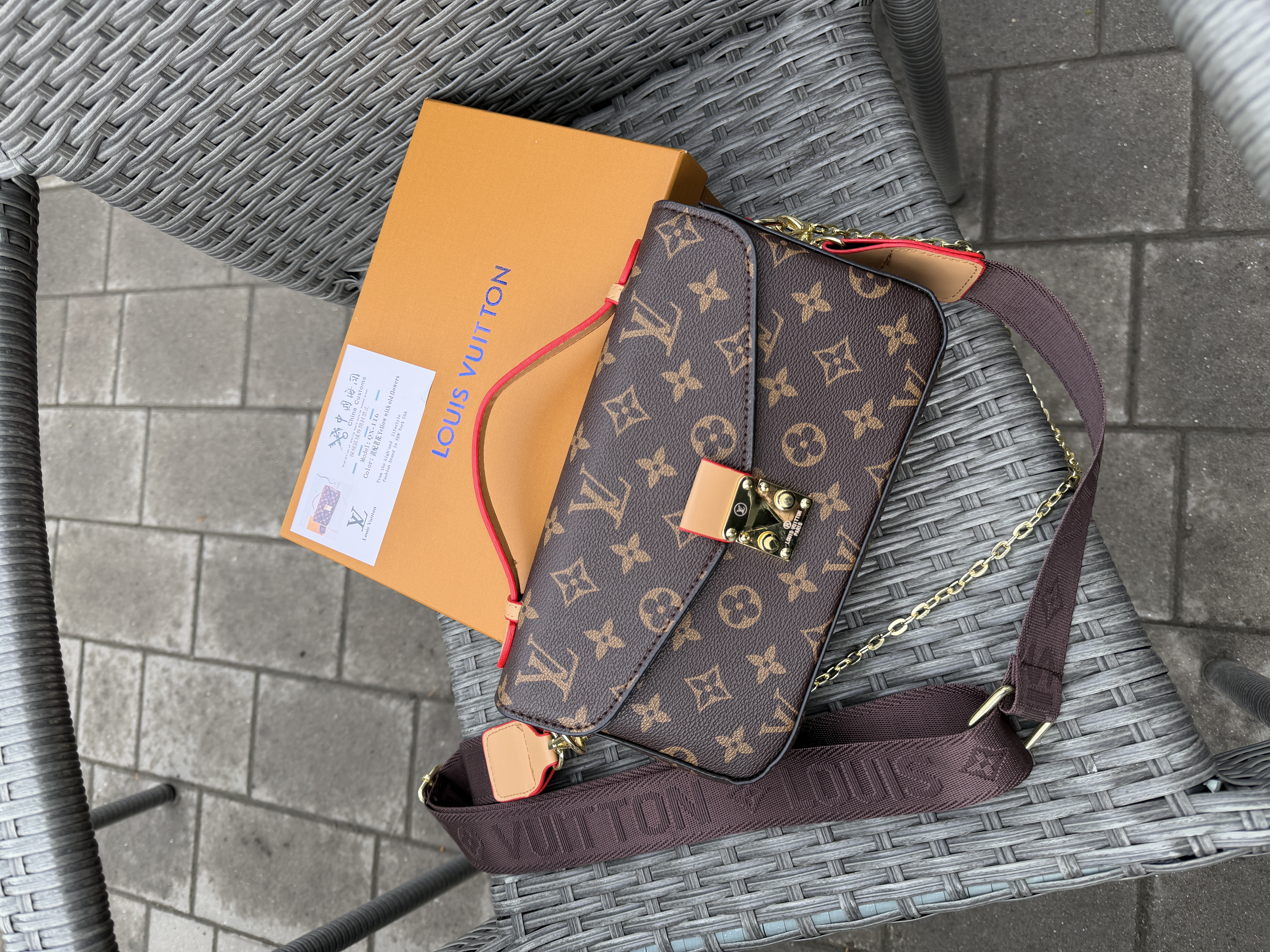 Сумка " LV " в коробці — фото 3