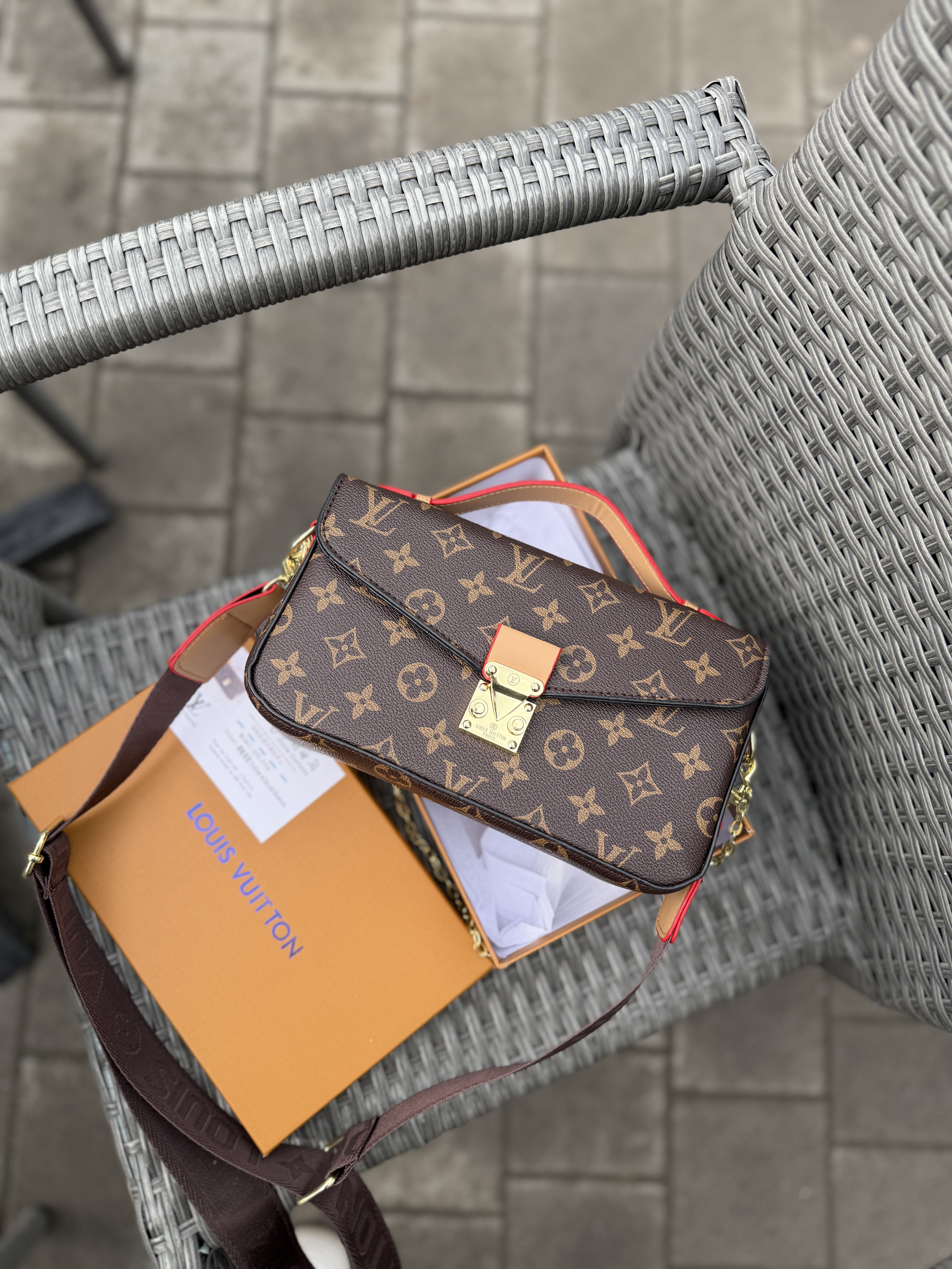 Сумка " LV " в коробці — фото 4