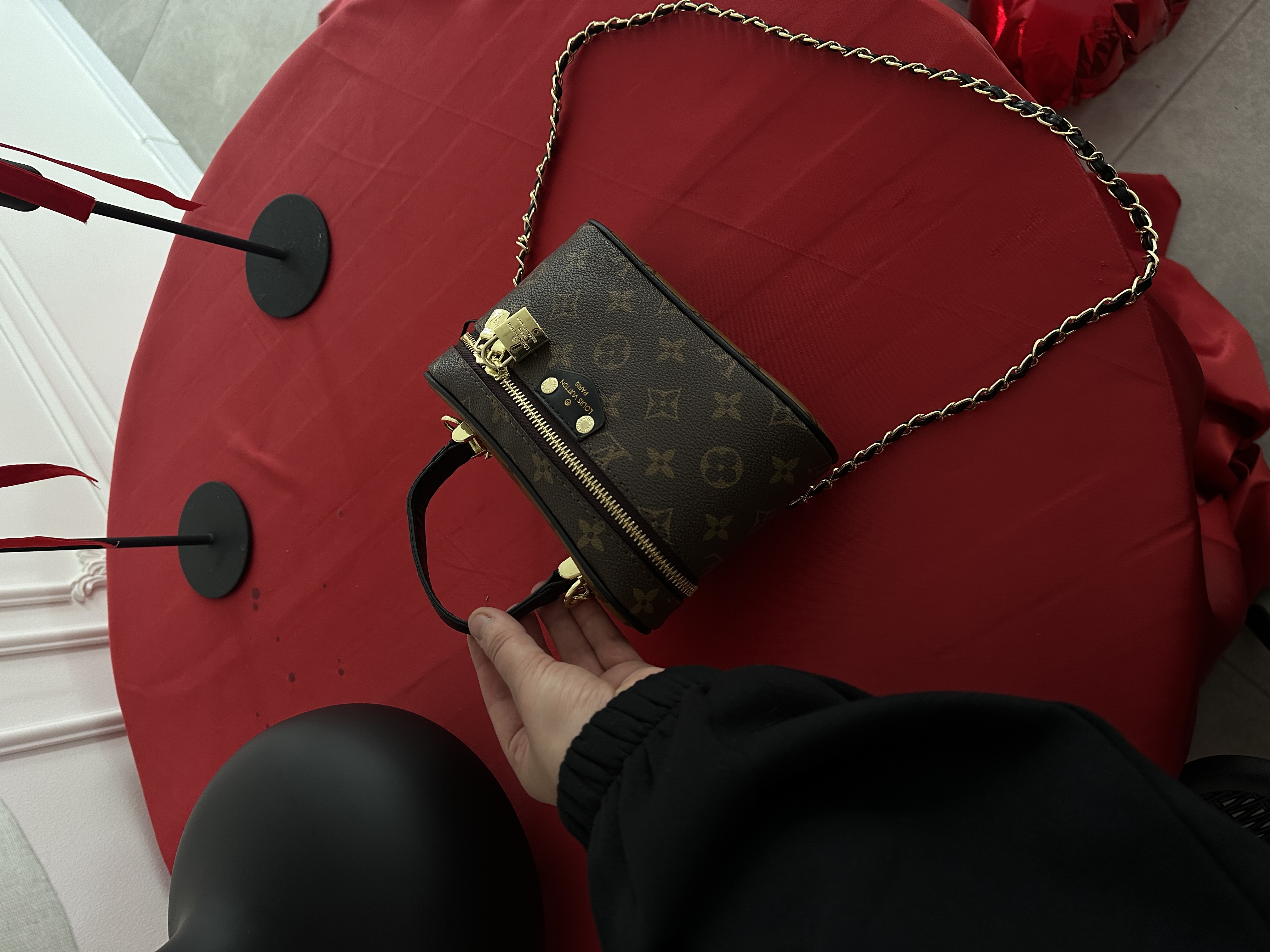 Сумка " LV " бочонок екошкіра з коробкою — фото 3