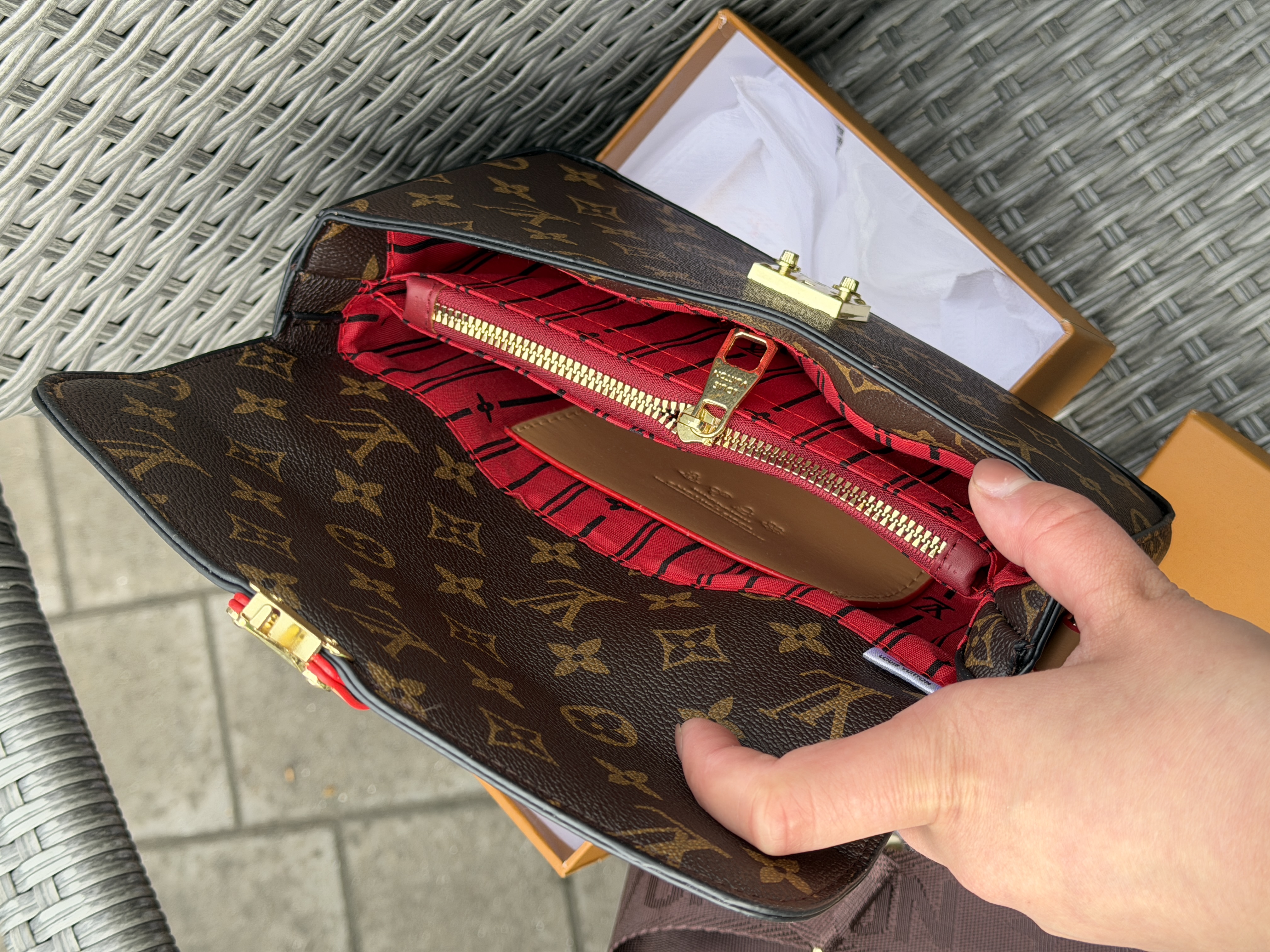 Сумка " LV " в коробці — фото 6